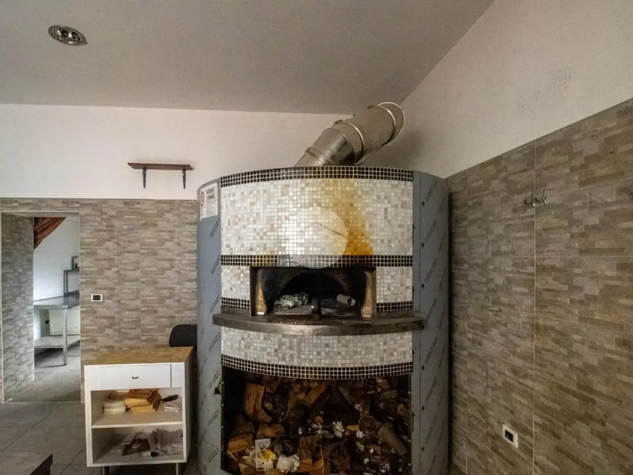 Negozio in Via G. Mazzini 71, Codogno, {3} - Foto 2