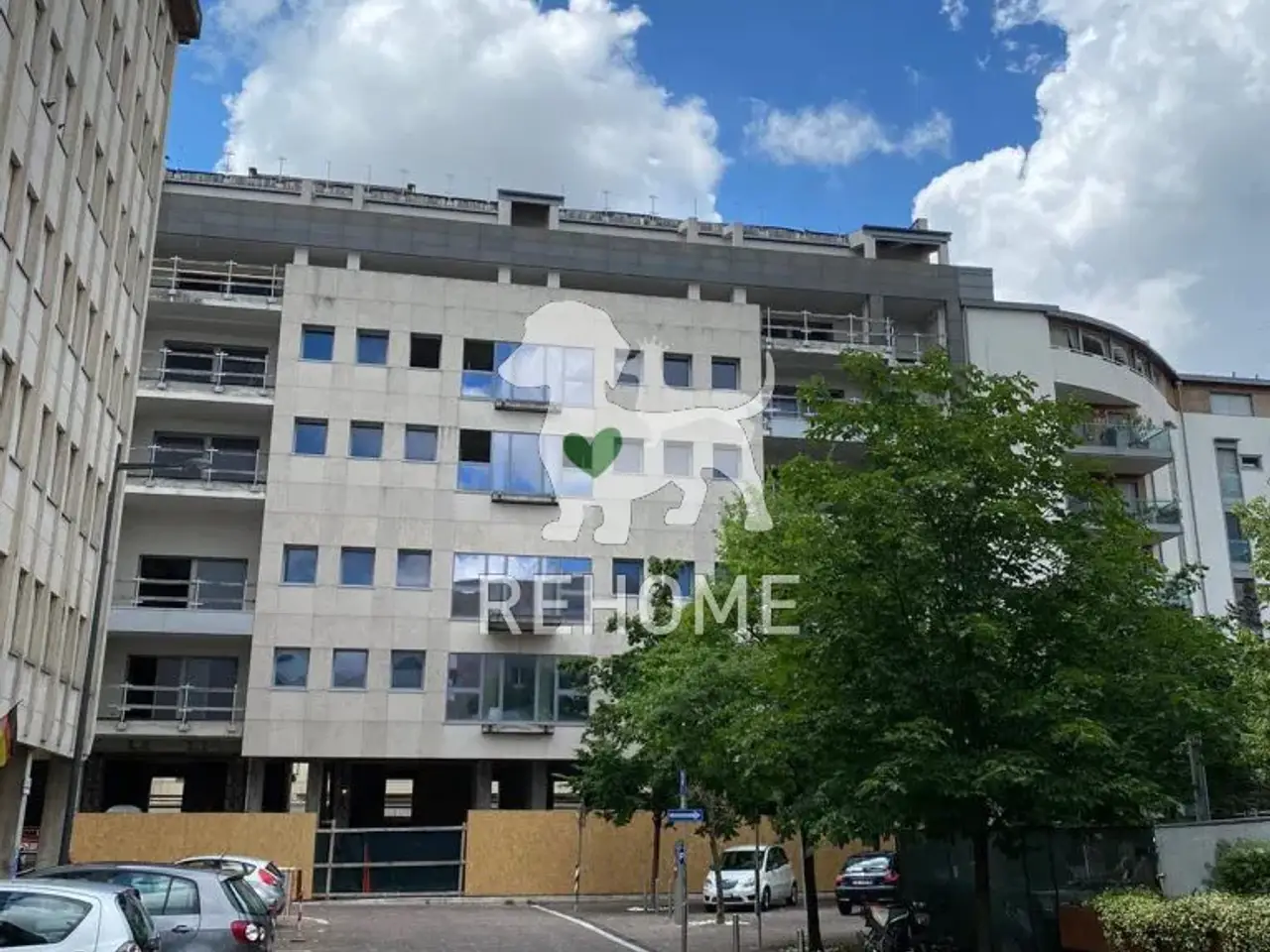 Esercizio commerciale in Piazzetta Costantini, Pordenone, {3} - Foto 1