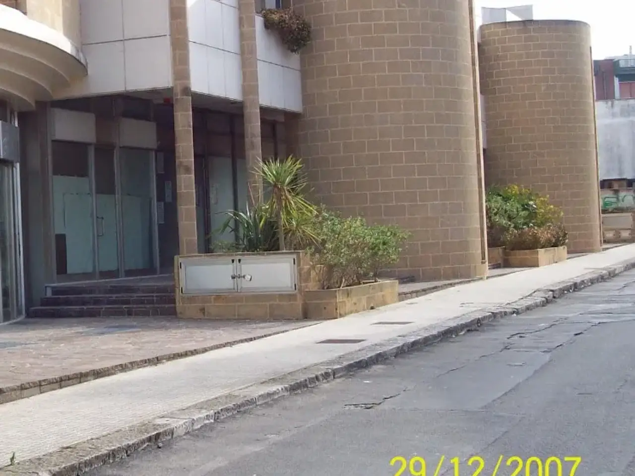 Negozio in Via Nizza, Martano, {3} - Foto 1