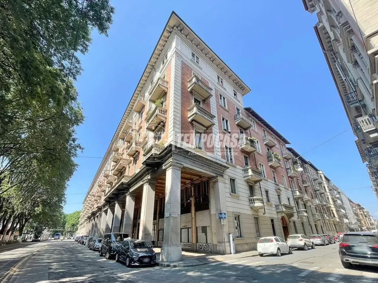 Negozio in Via Paolo Sacchi 56, Torino, {3} - Foto 1