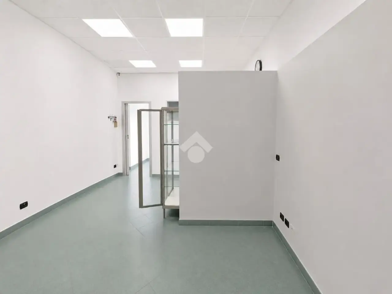 Laboratorio in Corso Bergamo 48, Lecco, {3} - Foto 2