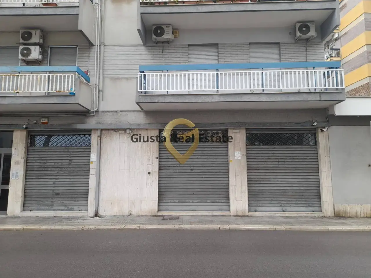 Negozio in Viale San Giovanni Bosco 81, Brindisi, {3} - Foto 1