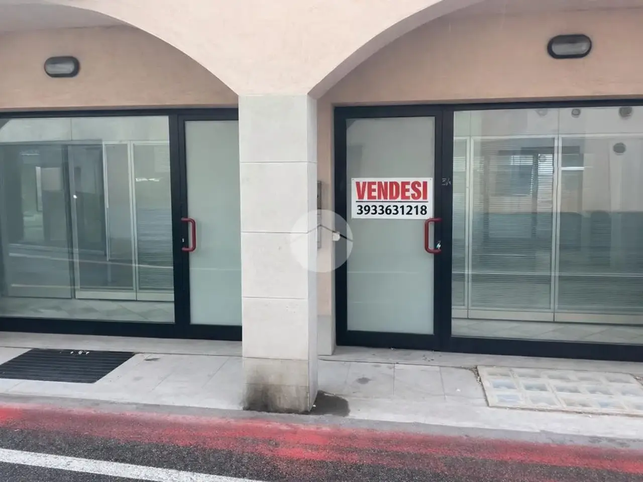 Negozio in Via Roma, Pedrengo, {3} - Foto 1