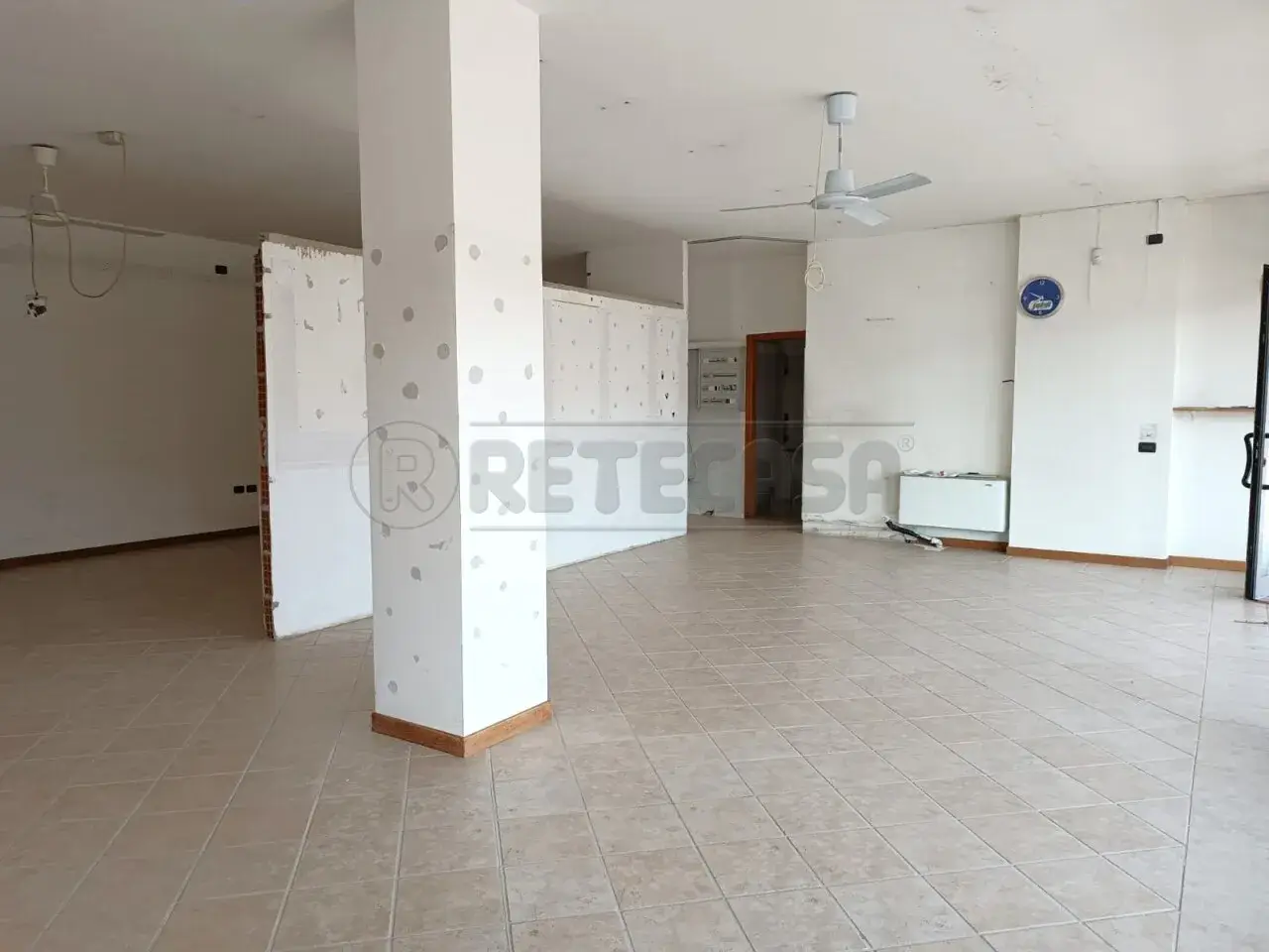 Palazzina commerciale in Via Papa Giovanni XXIII, Barbarano Mossano, {3} - Foto 2
