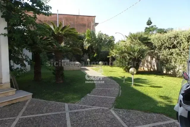 insertion image