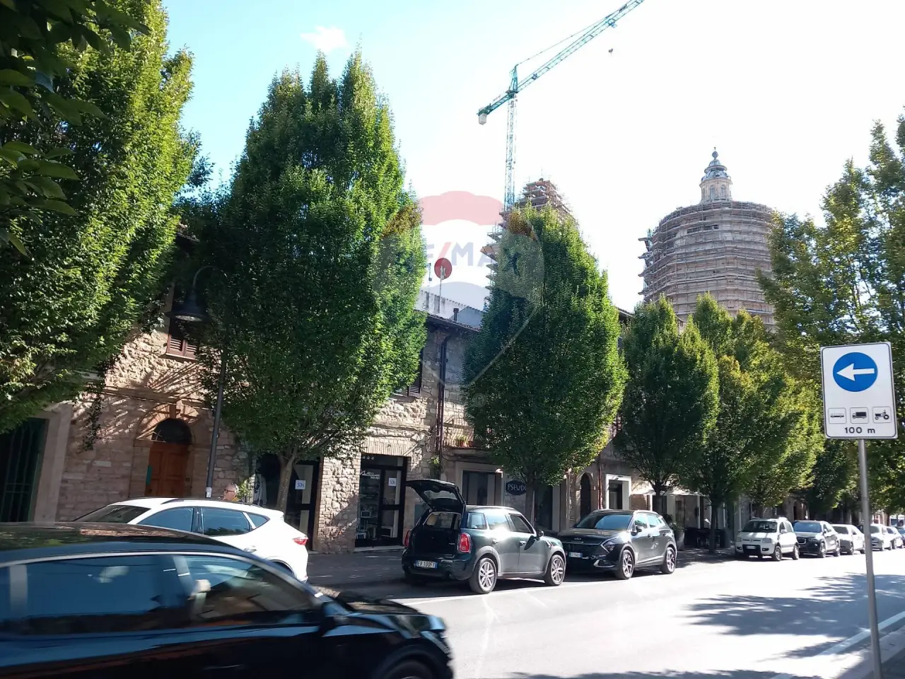 Negozio in Via Patrono d'Italia 18, Assisi, {3} - Foto 1