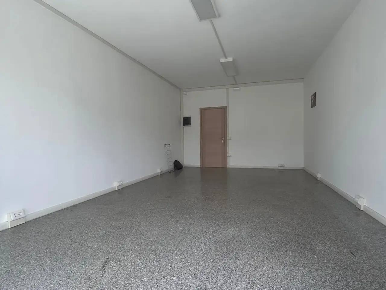 Negozio in Viale Maiella 23/a, Francavilla Al Mare, {3} - Foto 1