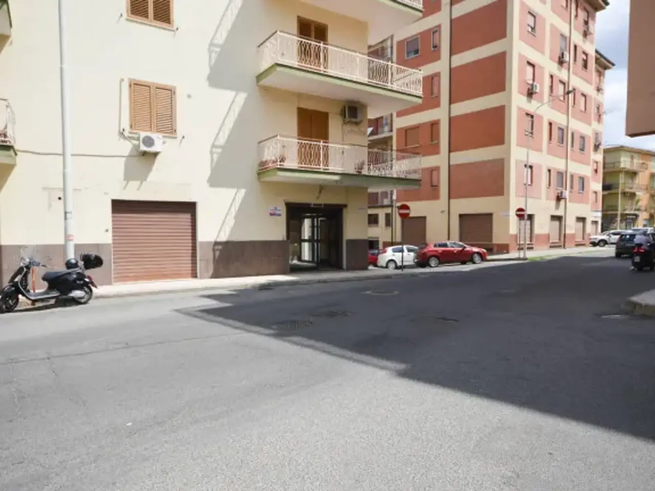 Locale commerciale in Corigliano-Rossano - Via Sicilia, 67, Corigliano-Rossano, {3} - Foto 1
