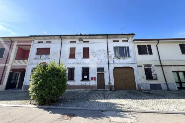 Dreizimmerwohnung in Piazza Umberto I 7, Marcaria - Foto 1