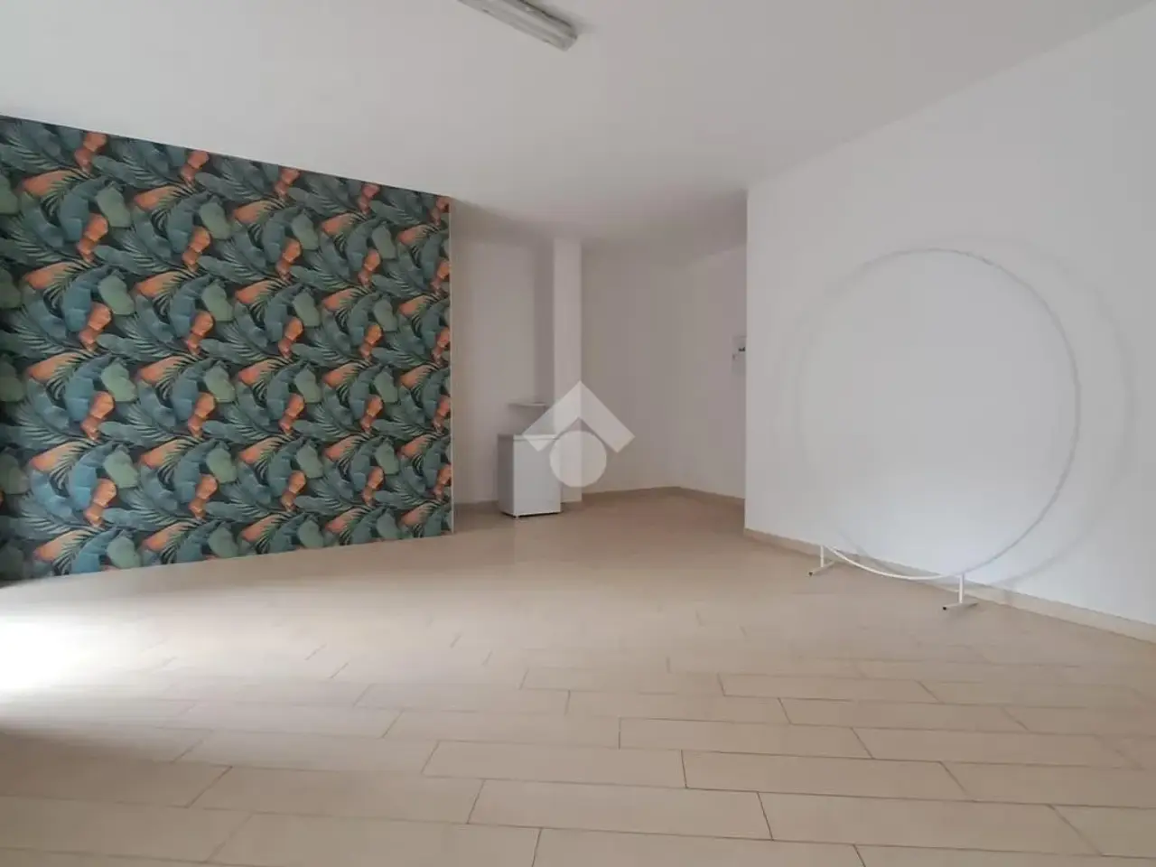 Negozio in Via Calderisi 47, Villa Di Briano, {3} - Foto 1