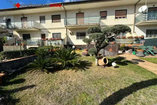 Villa a schiera in Via del Bosco 275, Mascalucia - Foto 1