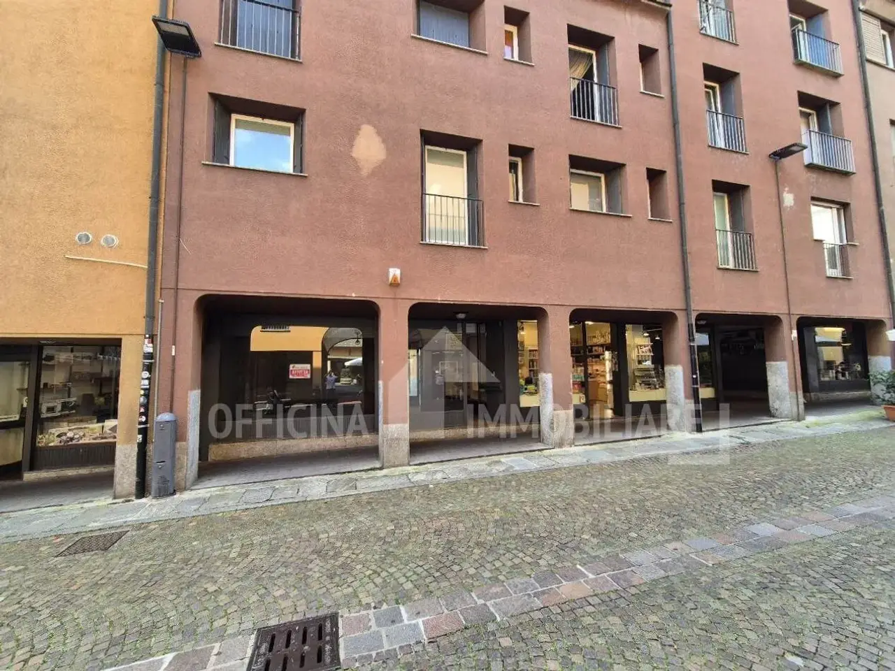 Negozio in Via Garibaldi, Morbegno, {3} - Foto 2
