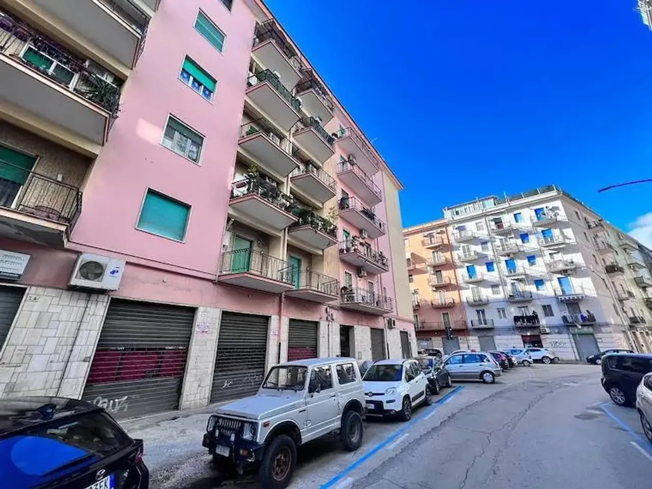 Negozio in Via Taranto  76, Foggia, {3} - Foto 1