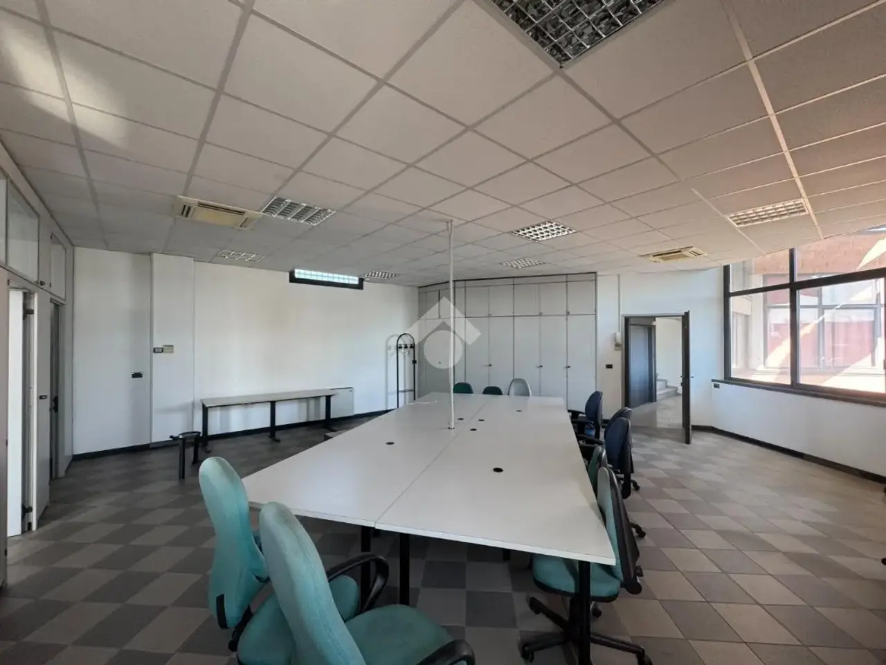 Ufficio in Viale Abruzzo, Fiorenzuola D'Arda, {3} - Foto 2
