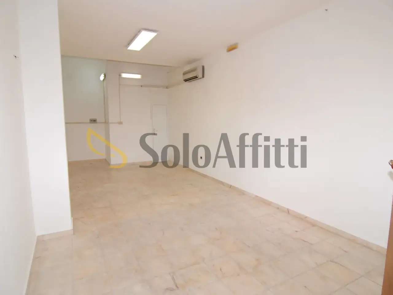 Negozio in , Livorno, {3} - Foto 2