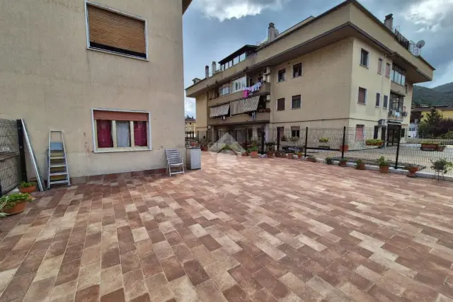 Dreizimmerwohnung in Viale XXV Aprile 69, Colleferro - Foto 1