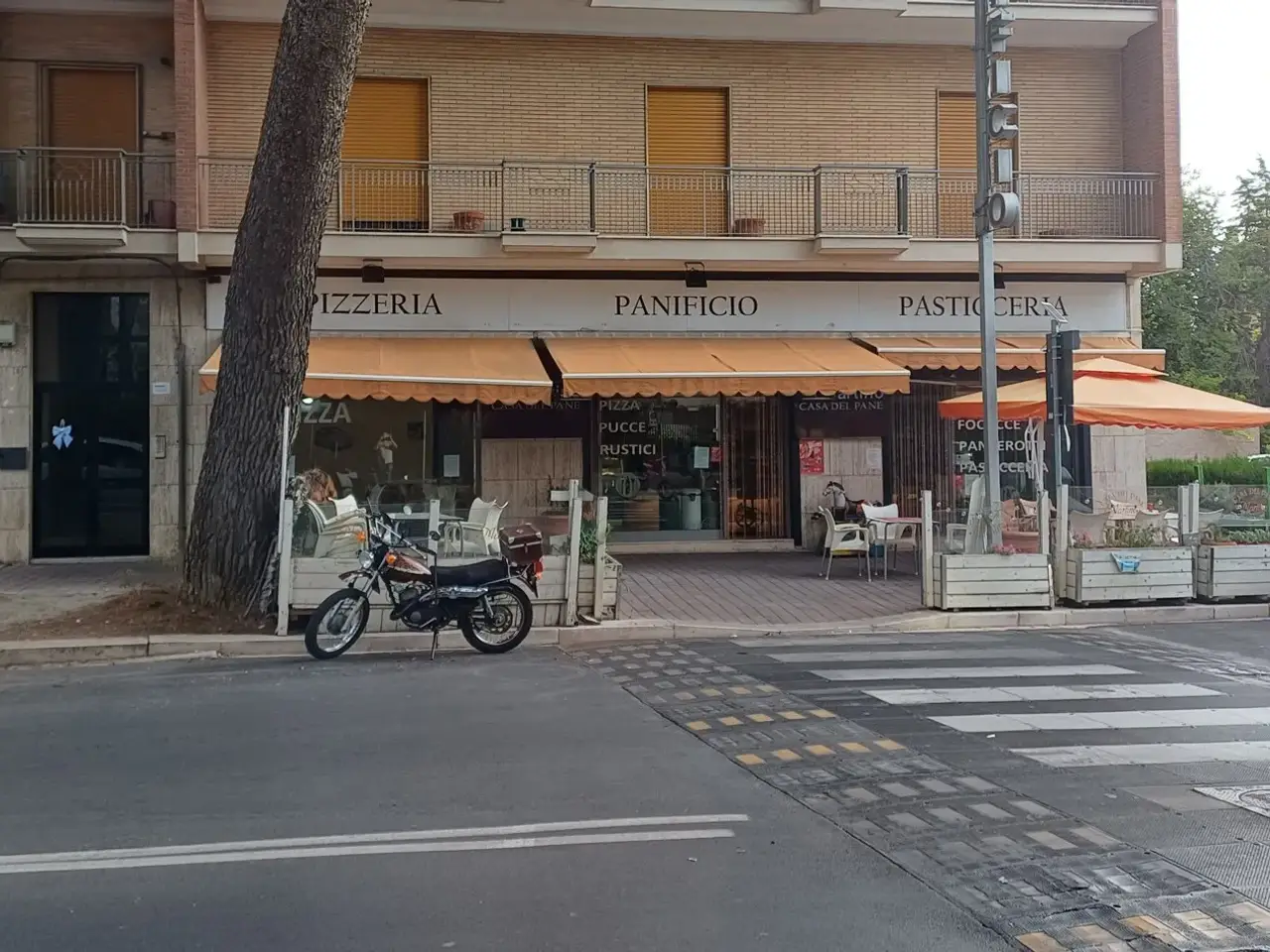 Esercizio commerciale in Via Dante 72, Matera, {3} - Foto 2
