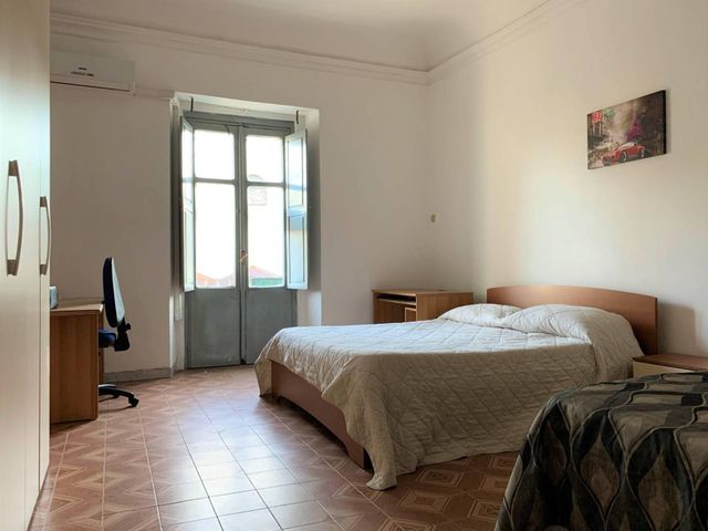 2-room flat in Via Mercato, Catanzaro - Photo 1