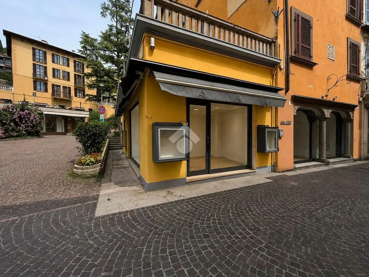 Negozio in Via Mattia Butturini 8, Salo', {3} - Foto 1