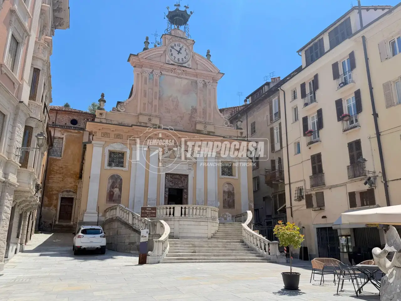 Negozio in Piazza San Pietro 8, Mondovi', {3} - Foto 1