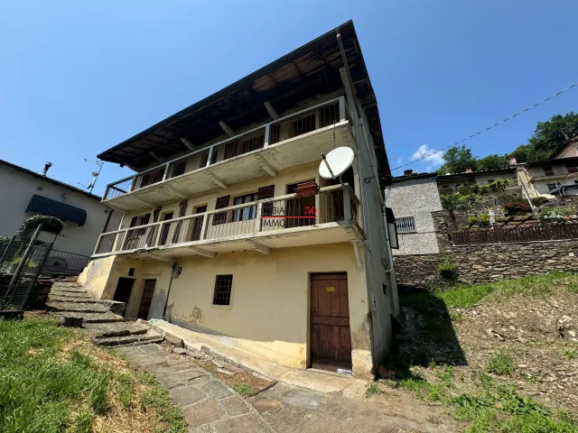 Casa indipendente in Via Solferino, Cossogno - Foto 1