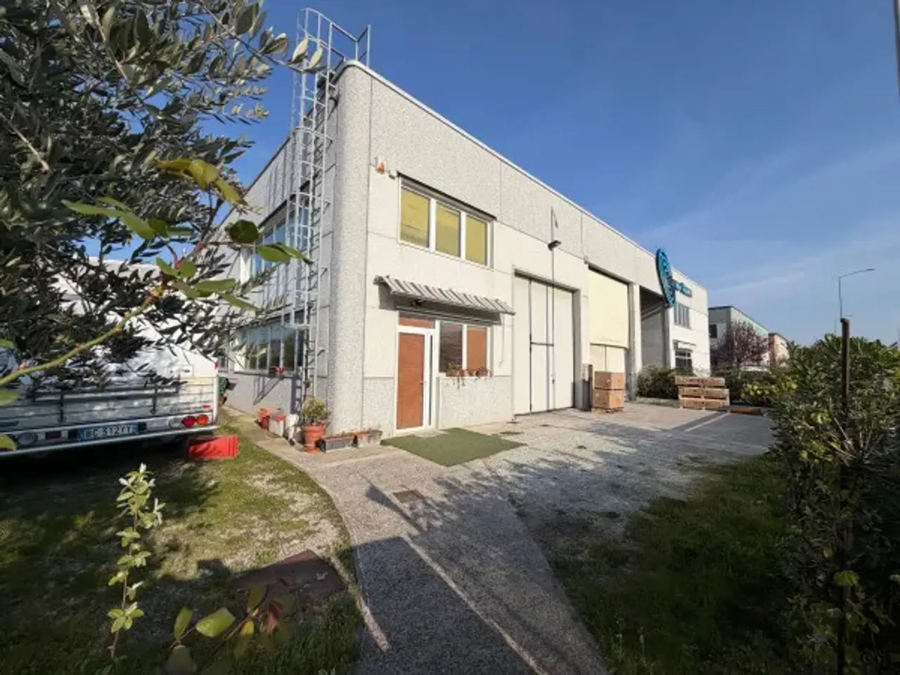 Capannone in Viale Barolo, Riccione, {3} - Foto 1