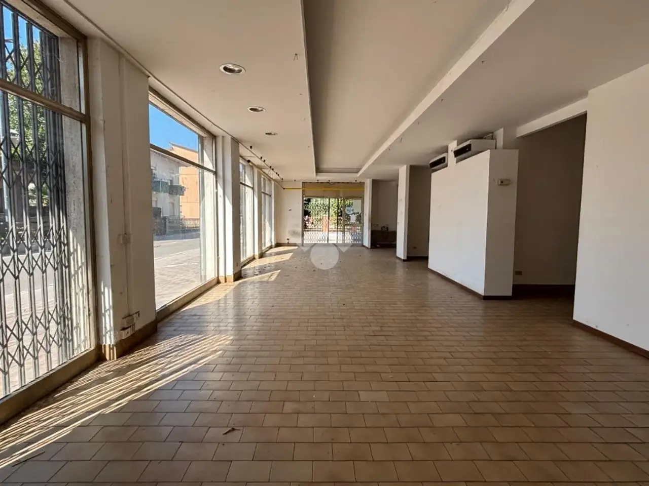 Negozio in Via Cao del Prà 76, Sona, {3} - Foto 1
