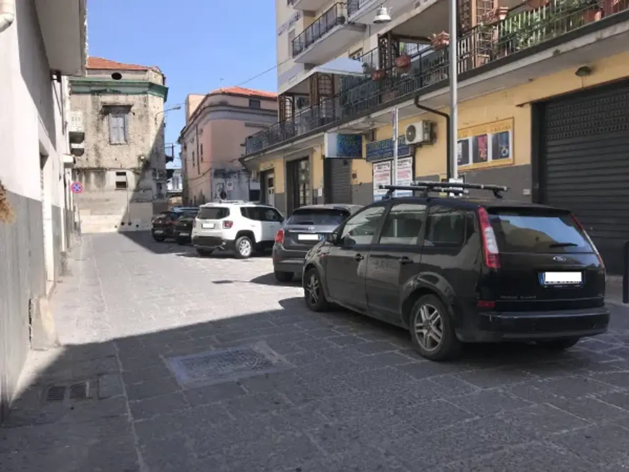 Negozio in Via Sant'Anna, Giugliano In Campania, {3} - Foto 2