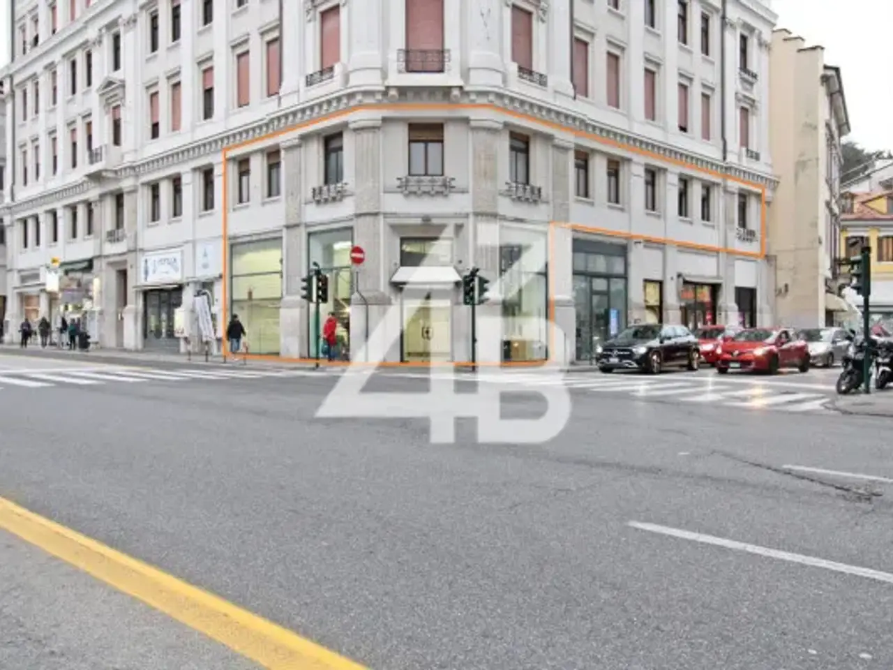 Negozio in Via Giosuè Carducci 39, Trieste, {3} - Foto 1