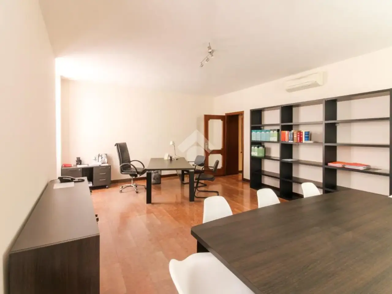 Ufficio in Via dei Gonfalonieri 9, Cremona, {3} - Foto 1