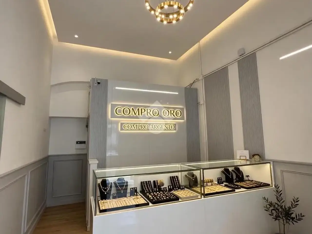 Negozio in Via Annunziata 66, Marano Di Napoli, {3} - Foto 1