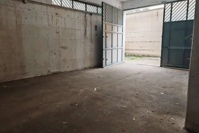 Magazzino in affitto, Via Padre Pio, Marigliano - Foto 1