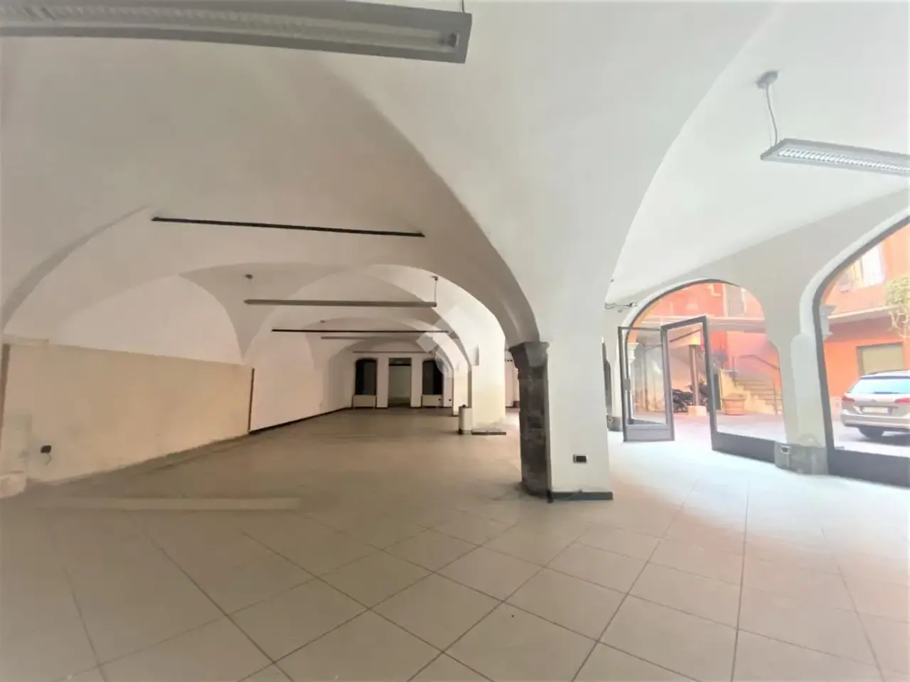 Negozio in Via Borgo Palazzo 11, Bergamo, {3} - Foto 1