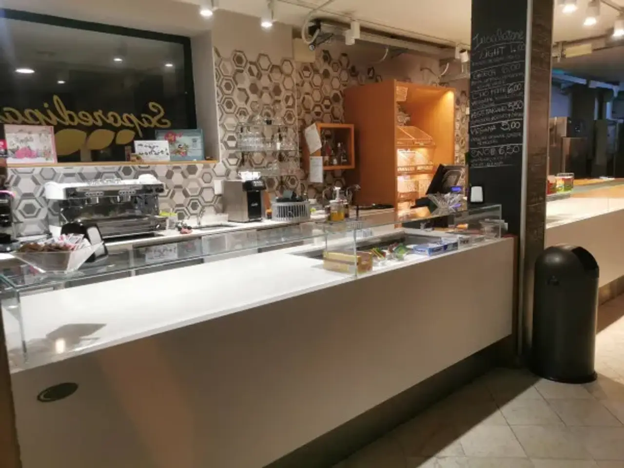 Panificio in Via Mondovì 1, Alessandria, {3} - Foto 1