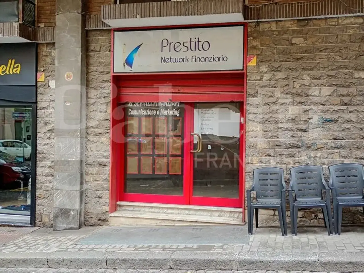 Negozio in Via Pasquali 7, Benevento, {3} - Foto 1