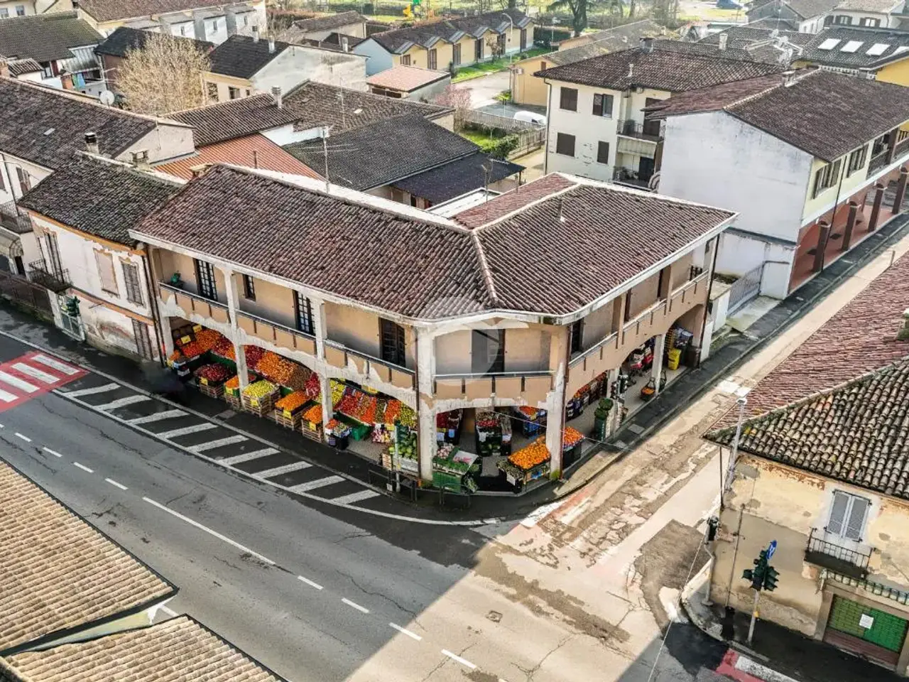 Negozio in Via Risorgimento, Livraga, {3} - Foto 1