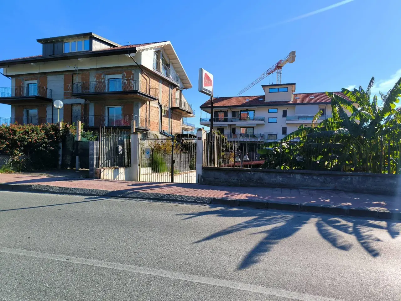 Laboratorio in Via Consolare Valeria 118, Giardini Naxos, {3} - Foto 2