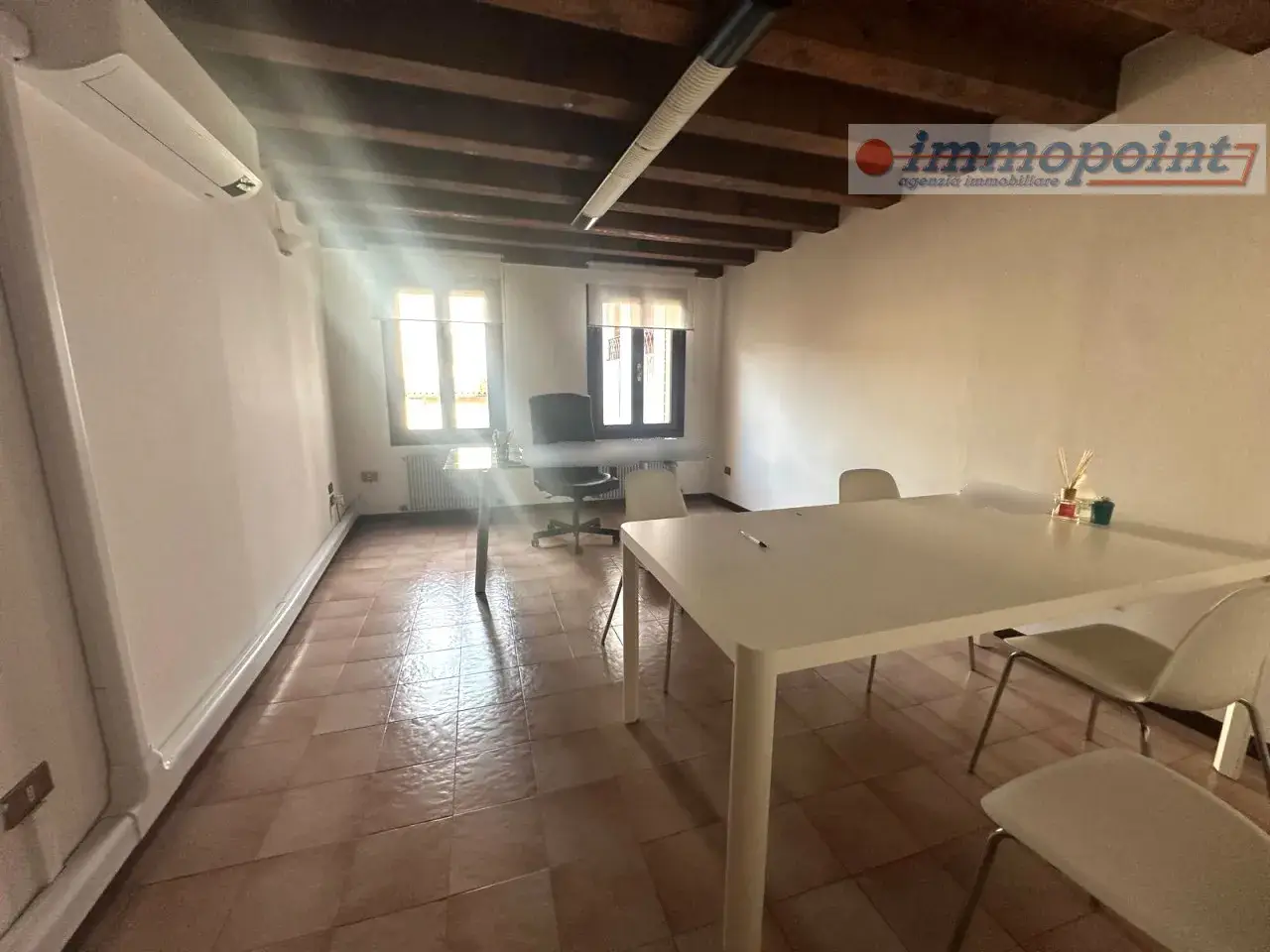 Ufficio in Via Vittorelli, 53, Bassano Del Grappa, {3} - Foto 2