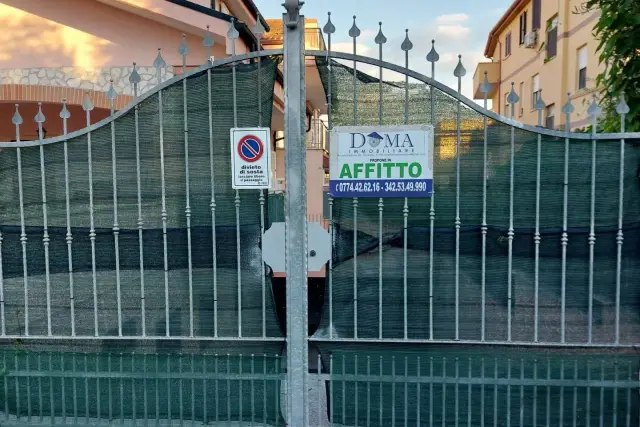 Magazzino in Via delle Ginestre, Guidonia Montecelio - Foto 1