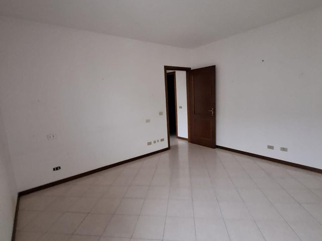 Vierzimmerwohnung, Cascina - Foto 1