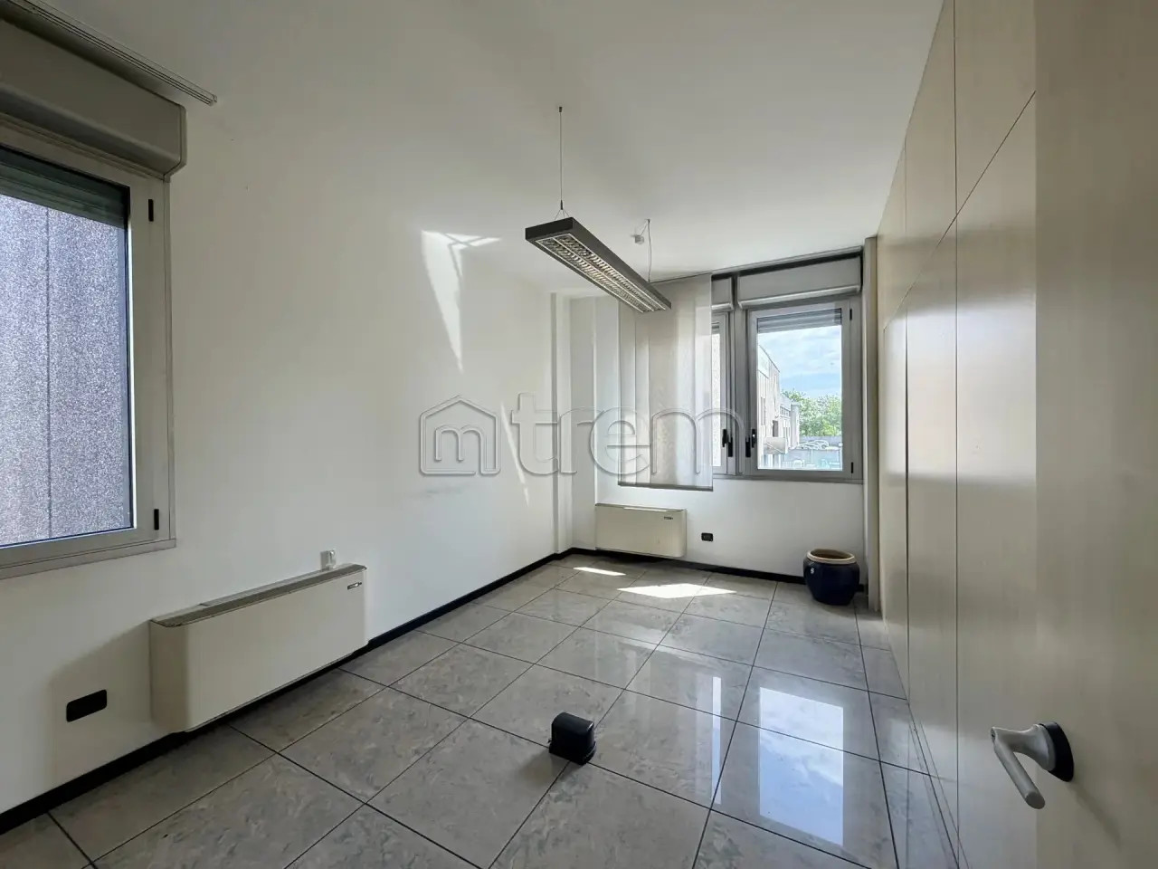 Ufficio in Via Alcide De Gasperi, 85, Rho, {3} - Foto 1