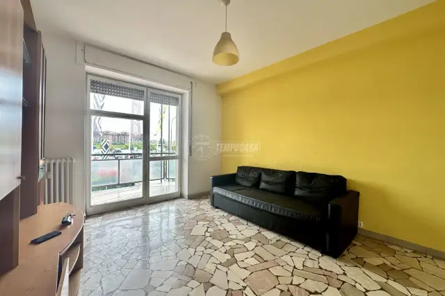 2-room flat in Via Sempione 15, Baranzate - Photo 1