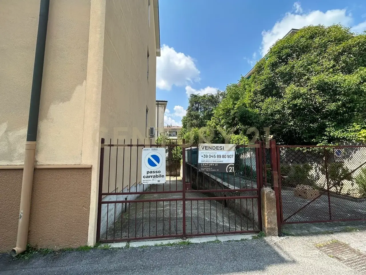 Parcheggio chiuso in Via Claudio Ridolfi 10, Verona, {3} - Foto 1