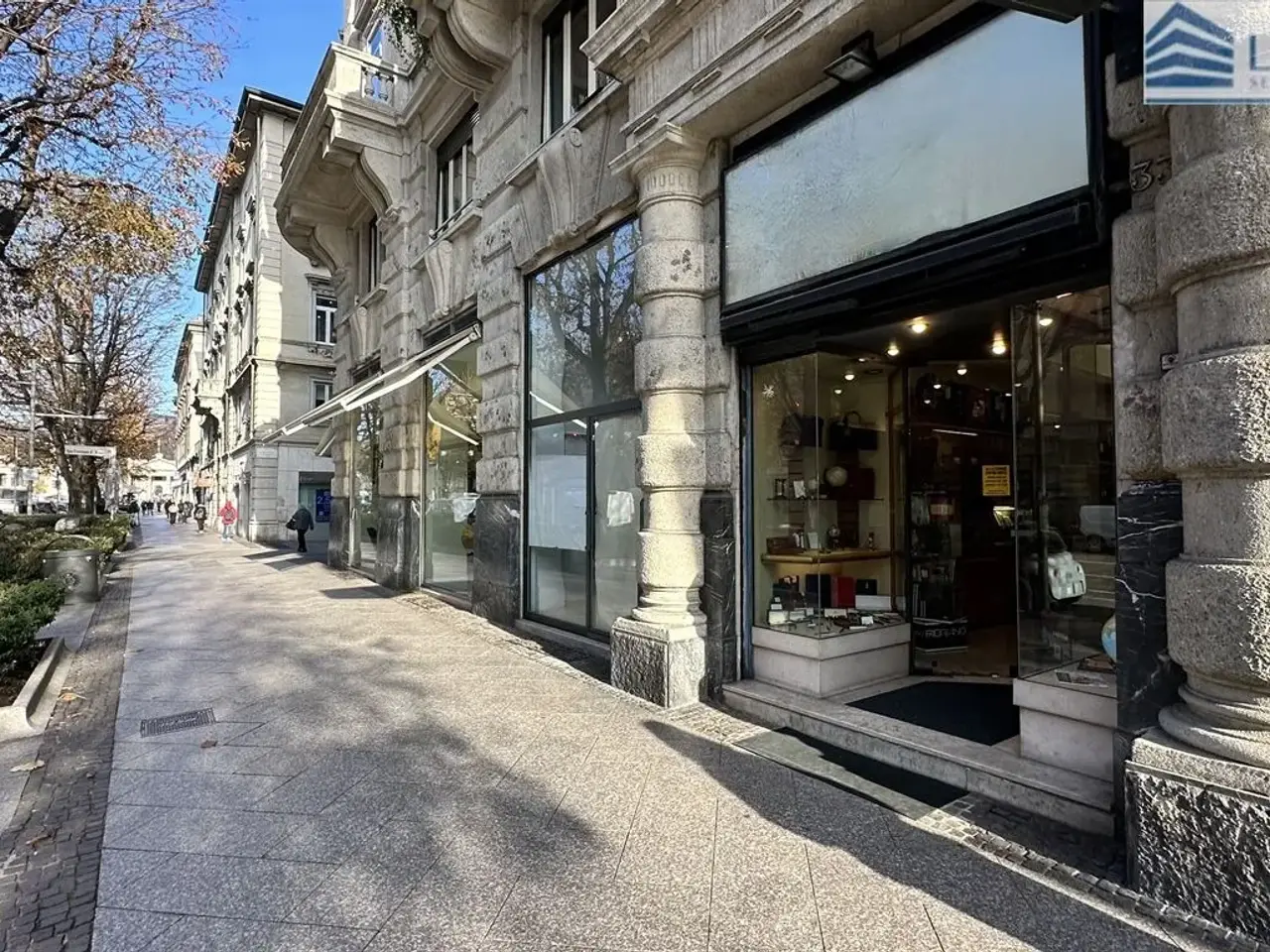 Negozio in , Bergamo, {3} - Foto 1