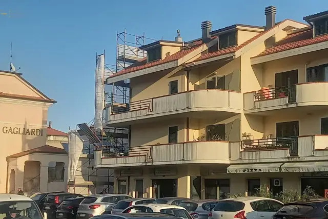 Appartamento in Via Salaria 188, Castel di Lama - Foto 1