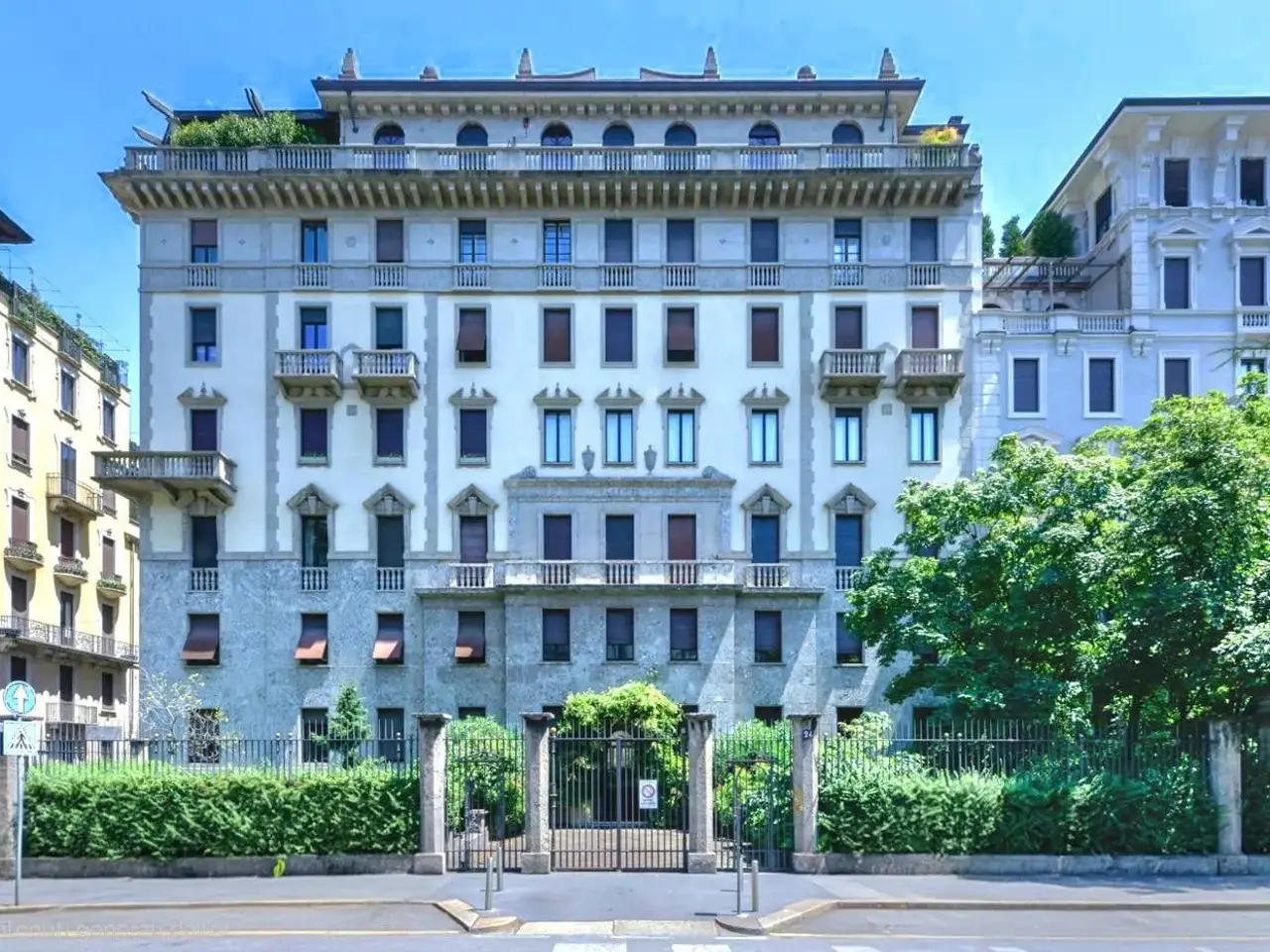 Ufficio in Viale Luigi Majno 24, Milano, {3} - Foto 1