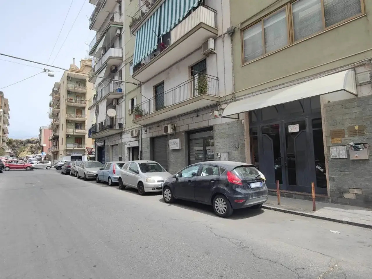 Negozio in Via Federico Confalonieri, Catania, {3} - Foto 1