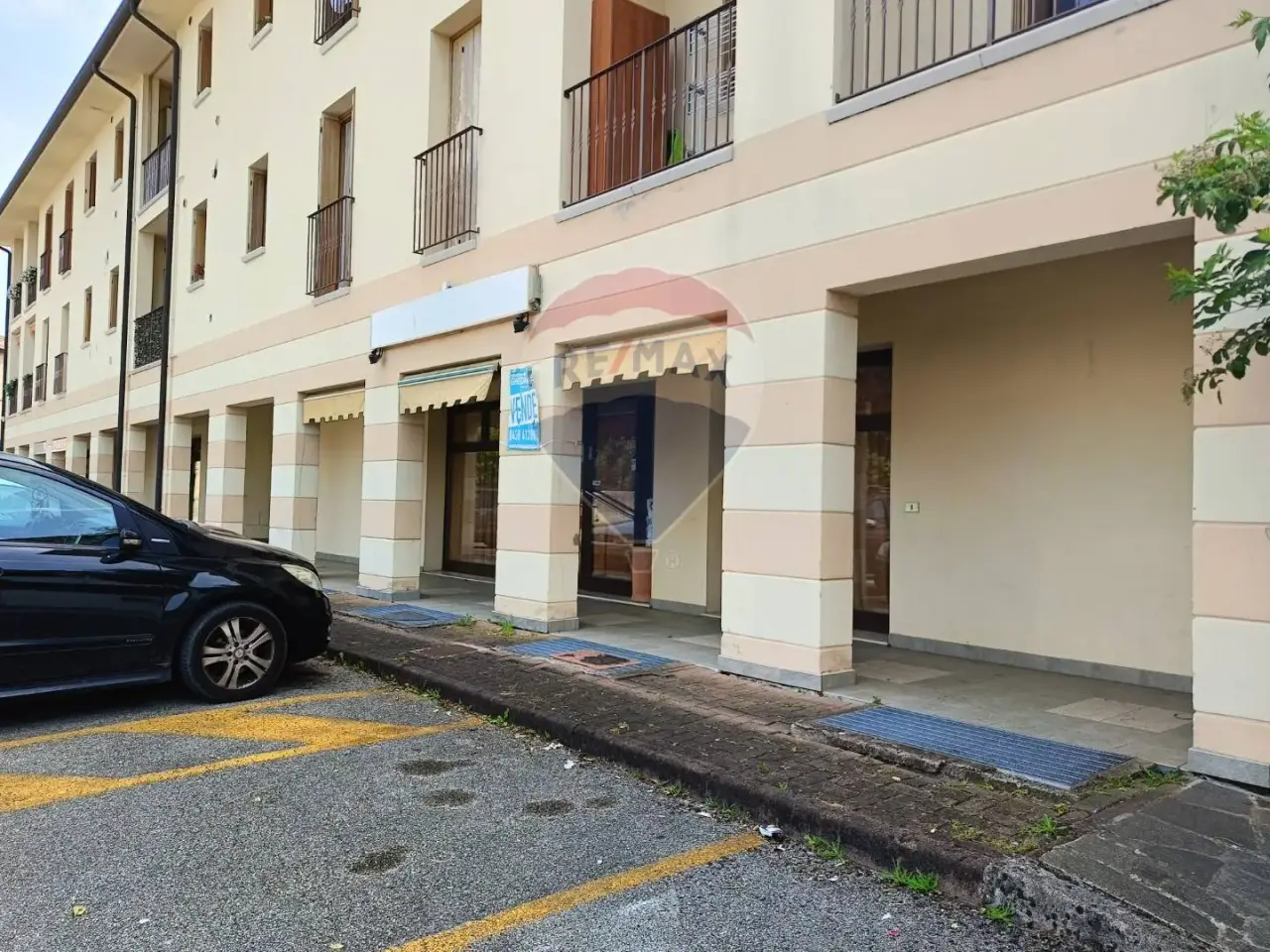 Negozio in Corte della Seta 1, Sernaglia Della Battaglia, {3} - Foto 1