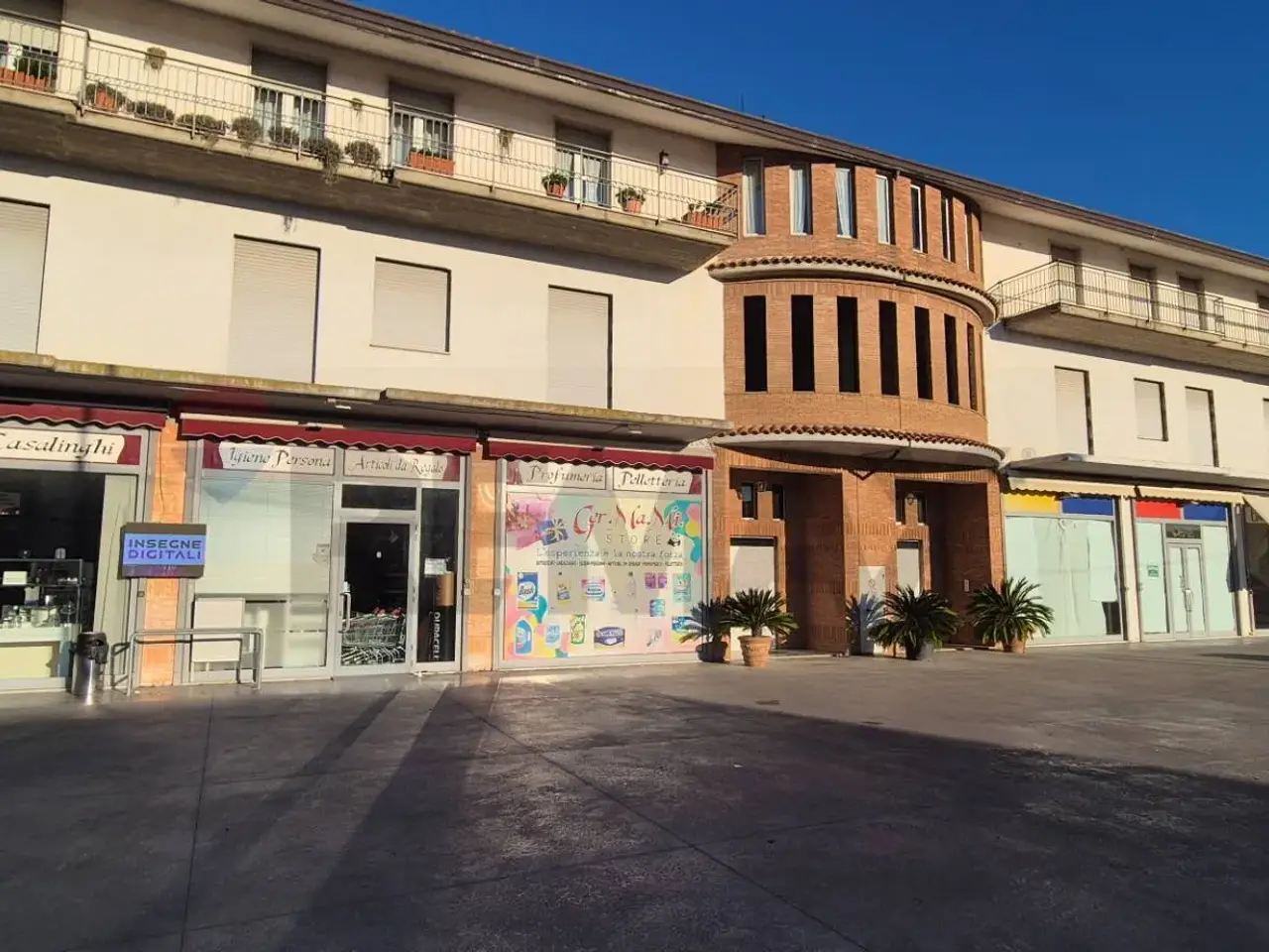 Negozio in , Mirabella Eclano, {3} - Foto 1