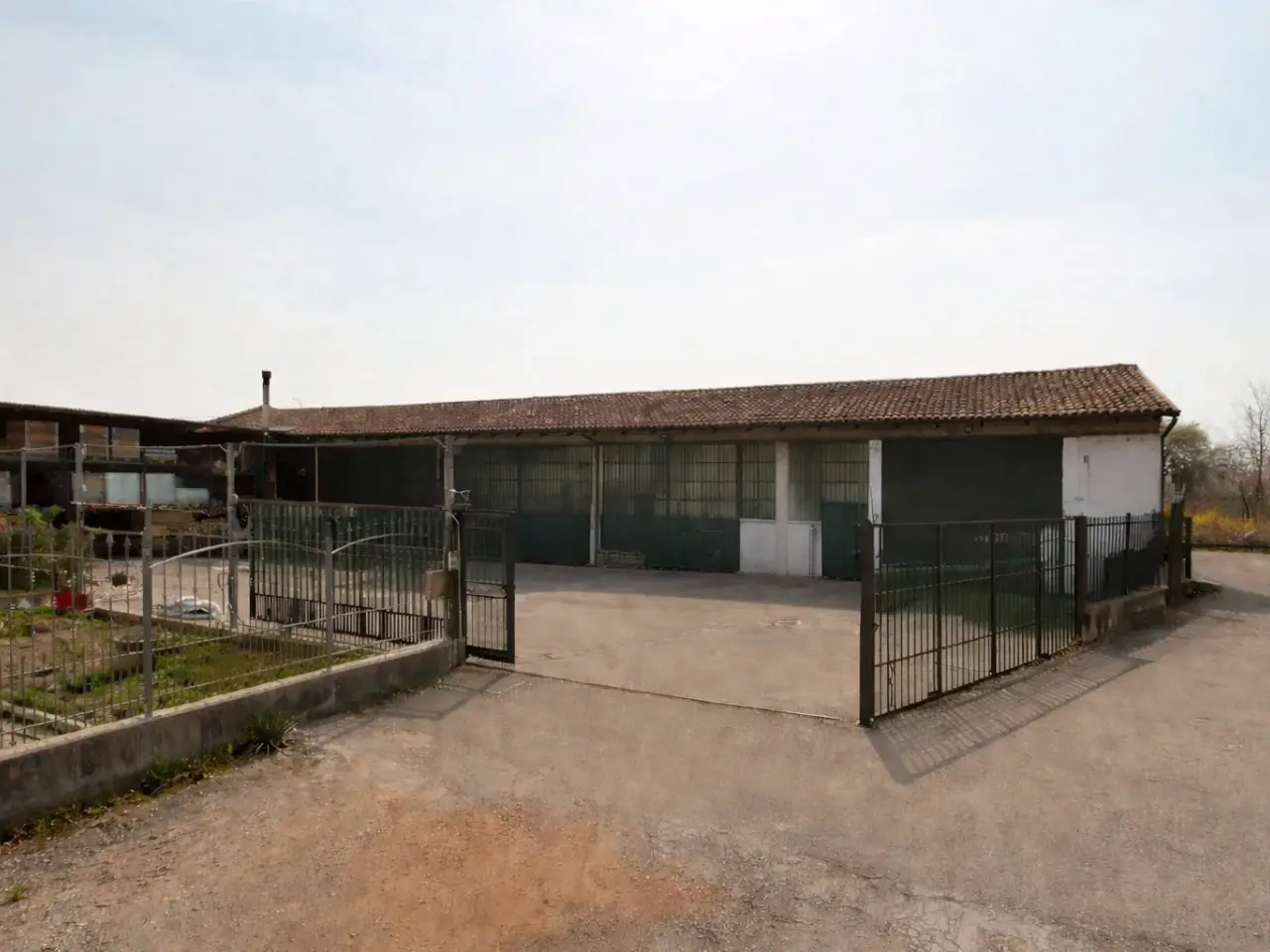 Capannone in Strada Carpice 15, Moncalieri, {3} - Foto 1